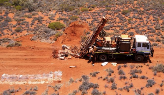 De Grey starts drilling at Mantle Minerals’ Roberts Hill